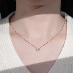 Moissanite Clover Pendant Necklace 3.0mm – D Color, 925 Sterling Silver, High-Quality Women's Engagement Jewelry